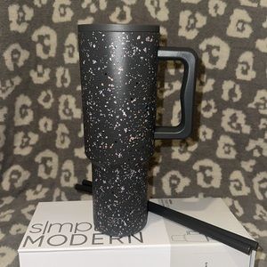 Newly Added❣️Simple Modern TREK 40oz Tumbler in Gray Terrazzo 😍New & Only One